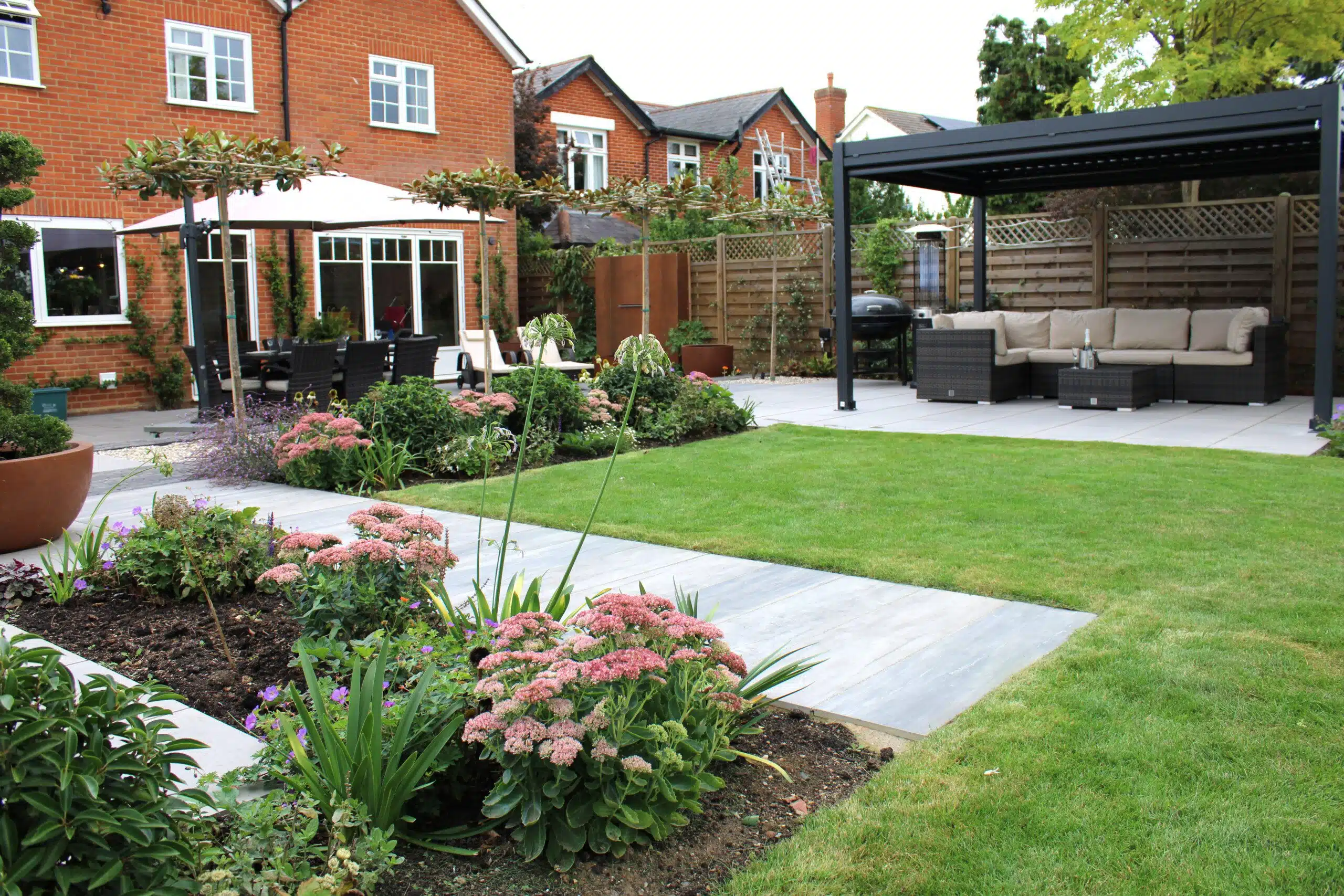 gardening-The Essex Garden-Gardeners Billericay-Gardeners Havering-Gardeners Brentwood-Gardeners Braintree-Gardeners Epping Forest-Gardeners Harlow-Gardeners Chelmsford-Gardeners Colchester-Gardeners Leigh on Sea-Gardeners Maldon-Gardeners Rayleigh-Essex Garden Co.-Gardening services-Garden designers-Landscape gardeners-Luxuryoutdoor living spaces-Customer satisfaction-Garden design-Planting plan-Garden landscaping-Small garden projects-Border design-Garden irrigation-Garden maintenance-Outdoor lighting design-Outdoor kitchens-Pergolas-Gazebos-Swimming poolsHot tubs-Award-winning-Association of Professional Landscapers (APL)-HTA (Horticultural Trades Association)-Billericay-Havering-Brentwood-Braintree-Epping Forest-Harlow-Chelmsford-Colchester-Maldon-Rayleigh